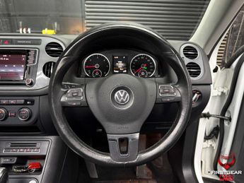 Volkswagen Tiguan 2.0 TDI BlueMotion Tech Match Edition SUV 5dr Diesel DSG 4WD Eur