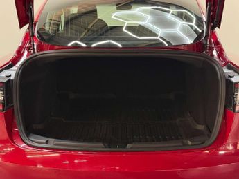 TESLA MODEL 3 Model 3 Long Range AWD 4WD 4dr
