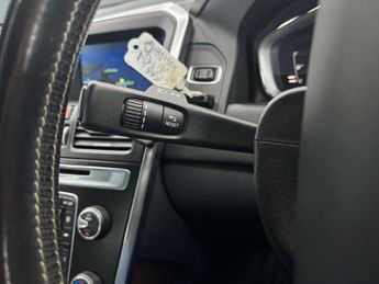 VOLVO XC60 2.0 XC60 R-Design Nav D4 Auto 5dr