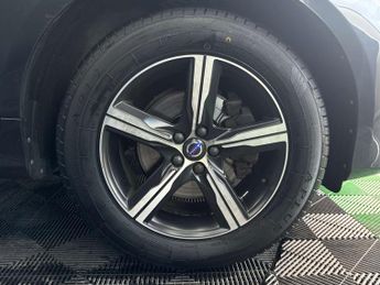 VOLVO XC60 2.0 XC60 R-Design Nav D4 Auto 5dr