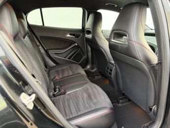 Mercedes-Benz GLA 2.1 GLA 200 AMG Line D 4Matic Auto 4WD 5dr