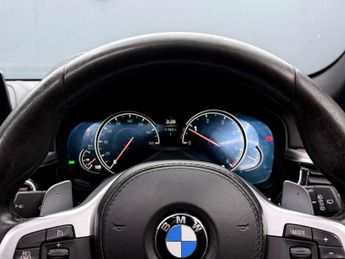BMW 5 SERIES 2.0 520d M Sport Auto 5dr