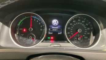 VOLKSWAGEN GOLF e-Golf 5dr