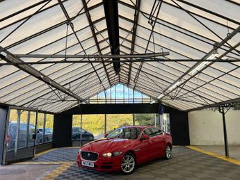 Jaguar XE 2.0 XE Prestige D Auto 4dr