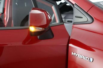 Toyota Corolla 2.0 VVT-h Design Touring Sports 5dr Petrol Hybrid CVT Euro 6 (s/