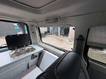 Mazda Bongo 2.5 DIESEL AUTO