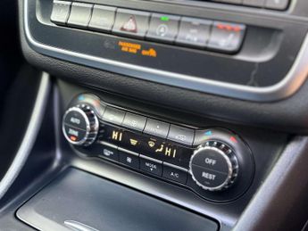 Mercedes-Benz GLA 2.1 GLA 200 D AMG Line Premium+ Auto 5dr