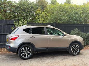 Nissan Qashqai 2.0 n-tec SUV 5dr Petrol CVT 2WD Euro 5 (140 ps)