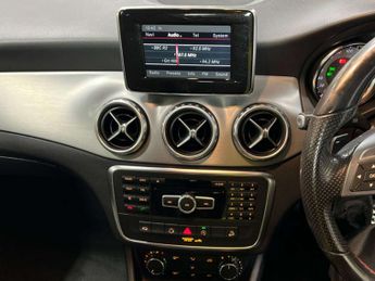 MERCEDES-BENZ GLA 2.1 GLA220 CDI AMG Line SUV 5dr Diesel 7G-DCT 4MATIC Euro 6 (s/s