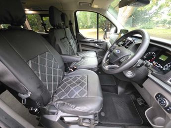 FORD TOURNEO CUSTOM 2.0 Tourneo Custom 320 Titanium EcoBlue Auto 4dr