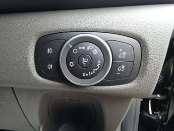 FORD TOURNEO CUSTOM 2.0 Tourneo Custom 320 Titanium EcoBlue Auto 4dr