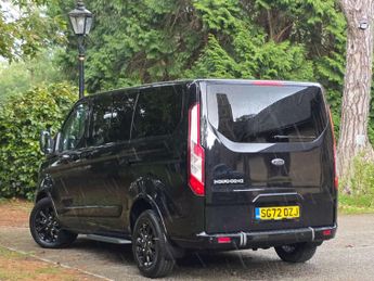 FORD TOURNEO CUSTOM 2.0 Tourneo Custom 320 Titanium EcoBlue Auto 4dr