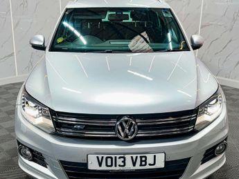 VOLKSWAGEN TIGUAN 2.0 Tiguan R-Line TDI BlueMotion Technology 4Motion Semi-Auto 4W