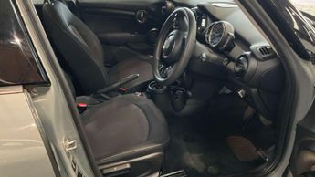 MINI HATCH 1.5 Cooper Classic Auto 5dr