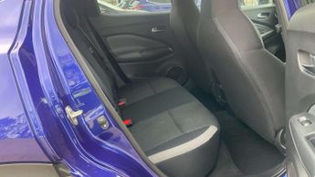 NISSAN JUKE 1.0 Juke N-Connecta DiG-T Semi-Auto 5dr