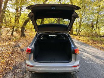 VOLKSWAGEN GOLF 2.0 Golf R-Line TDI Semi-Auto 5dr