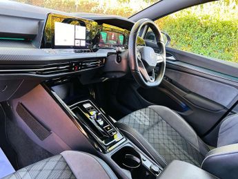 VOLKSWAGEN GOLF 2.0 Golf R-Line TDI Semi-Auto 5dr