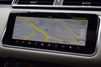 Land Rover RANGE ROVER VELAR 3.0 Range Rover Velar R-Dynamic S D300 Auto 4WD 5dr