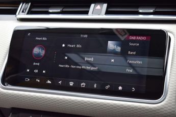 Land Rover RANGE ROVER VELAR 3.0 Range Rover Velar R-Dynamic S D300 Auto 4WD 5dr