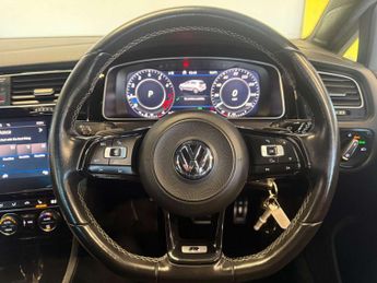 Volkswagen GOLF 2.0 Golf R TSi Semi-Auto 4WD 5dr