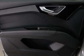 Audi Q4 e-tron 40 S line SUV 5dr Electric Auto 82kWh (204 ps)