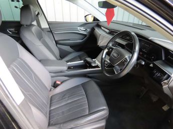 Audi e-tron 55 SUV 5dr Electric Auto quattro 95kWh (408 ps)