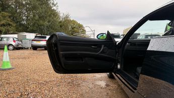 BMW 3 SERIES 3.0 325i SE Convertible 2dr Petrol Steptronic Euro 4 (218 ps)