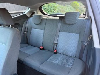 Ford Fiesta 1.25 Edge Hatchback 3dr Petrol Manual (127 g/km, 59 bhp)
