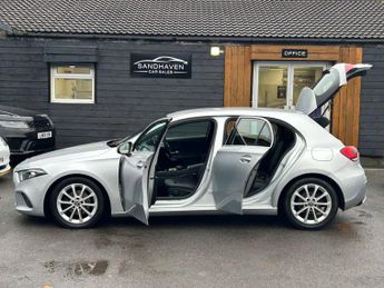 Mercedes-Benz A CLASS 1.5 A180d Sport (Executive) Hatchback 5dr Diesel 7G-DCT Euro 6 (