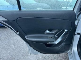 Mercedes-Benz A CLASS 1.5 A180d Sport (Executive) Hatchback 5dr Diesel 7G-DCT Euro 6 (