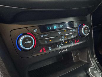FORD FOCUS 1.0 Focus Titanium X 5dr