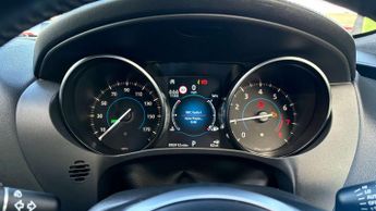 JAGUAR F-PACE 2.0 P250i R-Sport SUV 5dr Petrol Auto AWD Euro 6 (s/s) (250 ps)