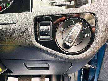 VOLKSWAGEN GOLF 2.0 Golf GT BlueMotion Technology TDI Semi-Auto 5dr