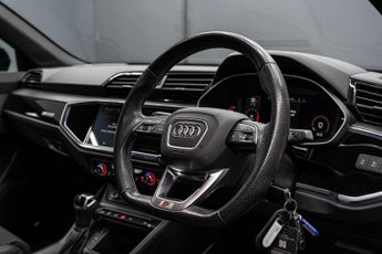 AUDI Q3 1.5 Q3 Sportback 35 TFSI MHEV Black Edition Semi-Auto 5dr