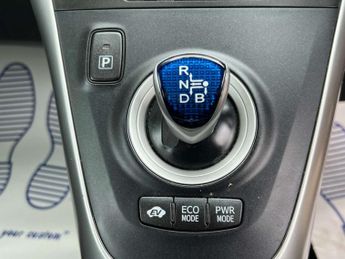 TOYOTA AURIS 1.8 Auris Hybrid T Spirit CVT 5dr