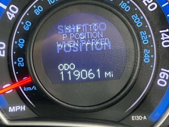 TOYOTA AURIS 1.8 Auris Hybrid T Spirit CVT 5dr