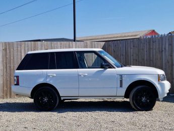 LAND ROVER RANGE ROVER 4.4 Range Rover Vogue SE TDV8 Automatic 4WD 5dr - NATIONAL DELIV