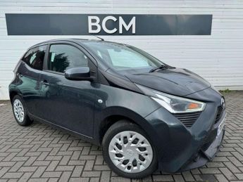 Toyota AYGO 1.0 Aygo X-Play VVT-i 5dr