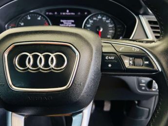 AUDI Q5 2.0 Q5 Sport TDI Quattro Semi-Auto 4WD 5dr