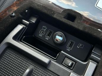 LAND ROVER RANGE ROVER 4.4 Range Rover Autobiography SDV8 Auto 4WD 5dr