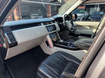 LAND ROVER RANGE ROVER 4.4 Range Rover Autobiography SDV8 Auto 4WD 5dr
