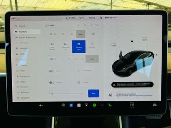 TESLA MODEL 3 Model 3 Long Range AWD 4WD 4dr