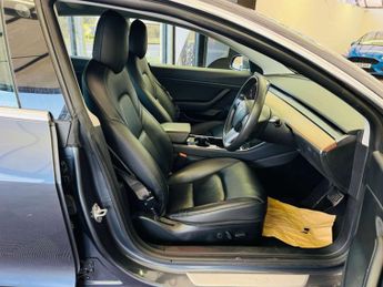 TESLA MODEL 3 Model 3 Long Range AWD 4WD 4dr