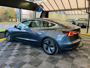 TESLA MODEL 3 Model 3 Long Range AWD 4WD 4dr