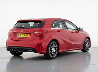 MERCEDES-BENZ A-CLASS 2.0 A250 BlueEfficiency AMG Sport Auto 5dr