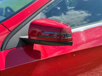 MERCEDES-BENZ A-CLASS 2.0 A250 BlueEfficiency AMG Sport Auto 5dr