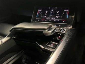 AUDI E-TRON e-tron Sport 55 Quattro 4WD 5dr