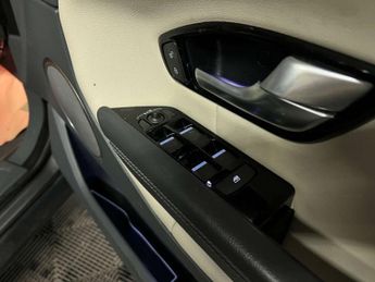 LAND ROVER RANGE ROVER EVOQUE 2.0 Range Rover Evoque SE Tech TD4 Auto 4WD 5dr