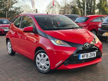 Toyota AYGO 1.0 Aygo X-Play VVT-i 5dr