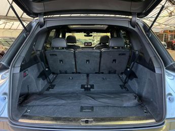 AUDI Q7 3.0 Q7 S Line TDI Quattro Auto 4WD 5dr